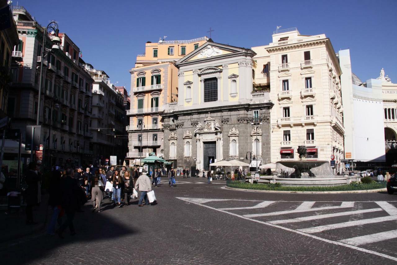 Green Chiaia Naples Extérieur photo