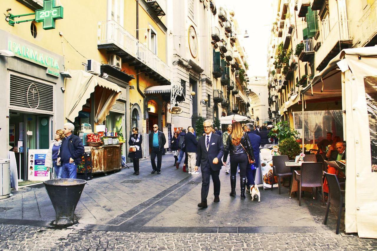 Green Chiaia Naples Extérieur photo