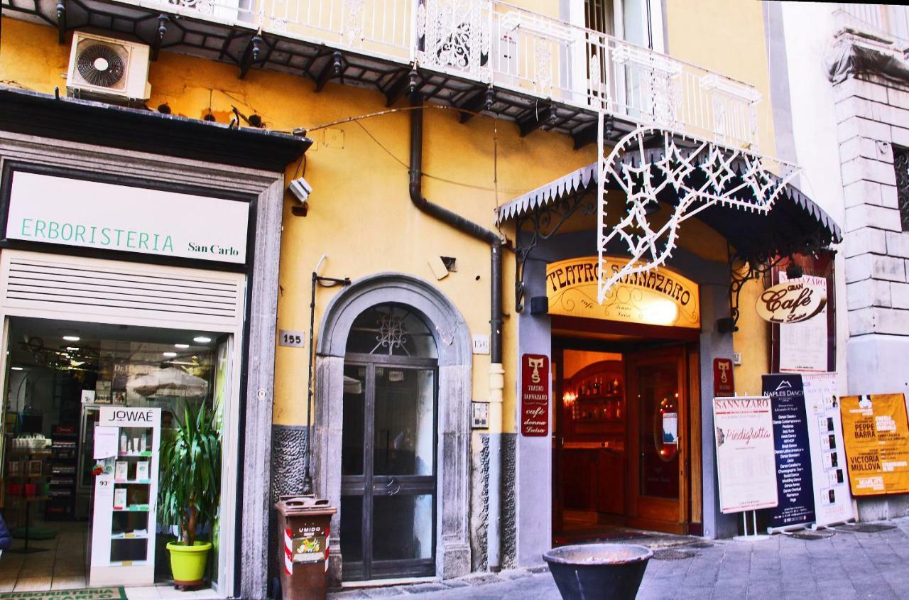 Green Chiaia Naples Extérieur photo